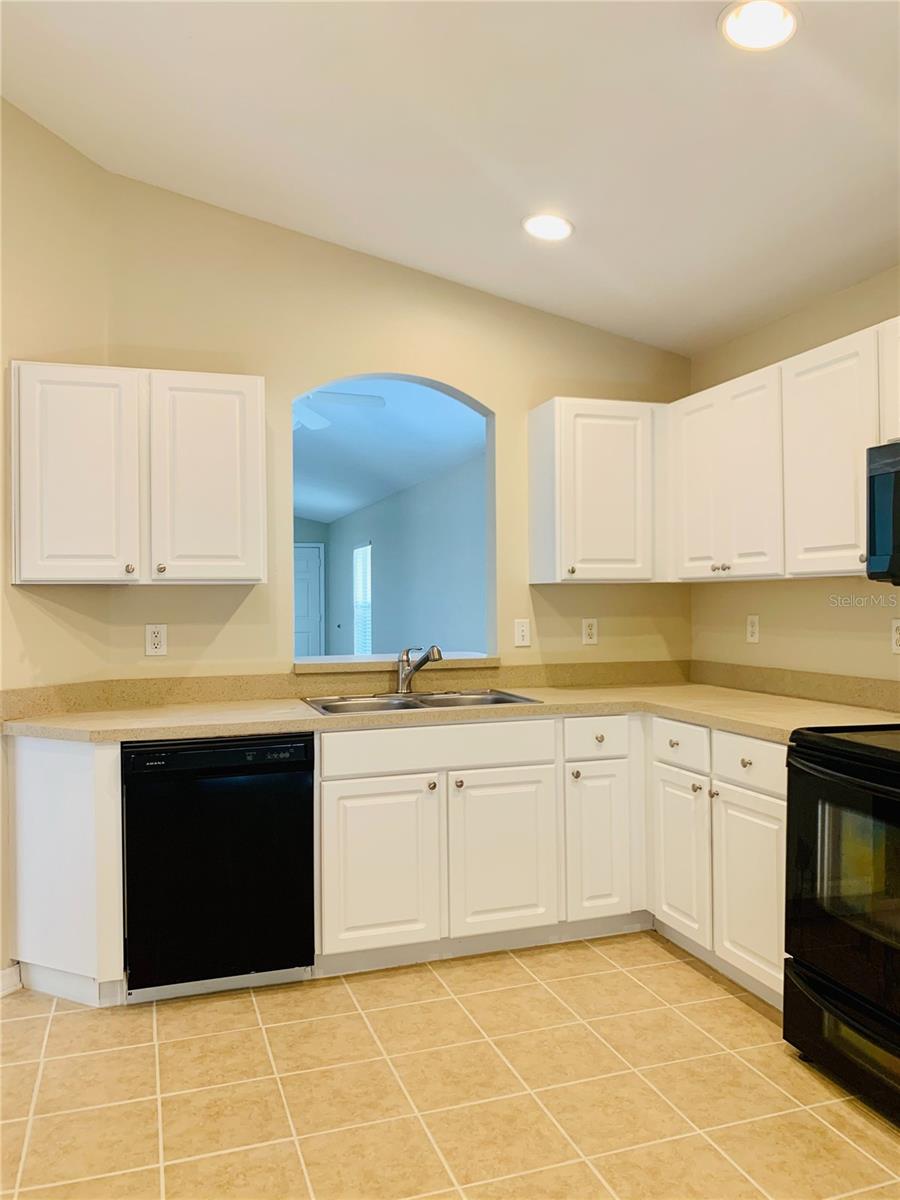 ASBEL CREEK PH 01 - Residential Lease