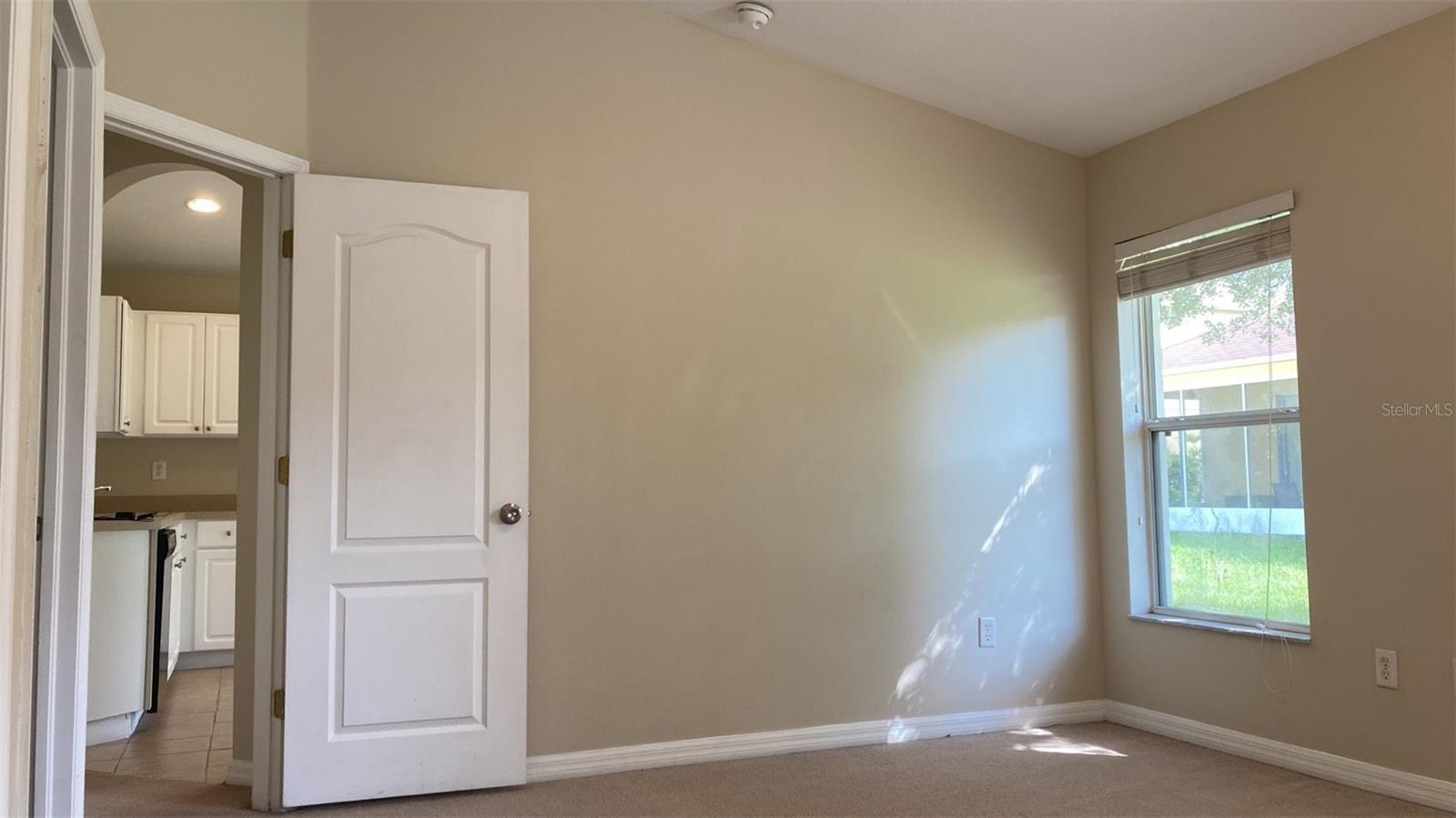 ASBEL CREEK PH 01 - Residential Lease