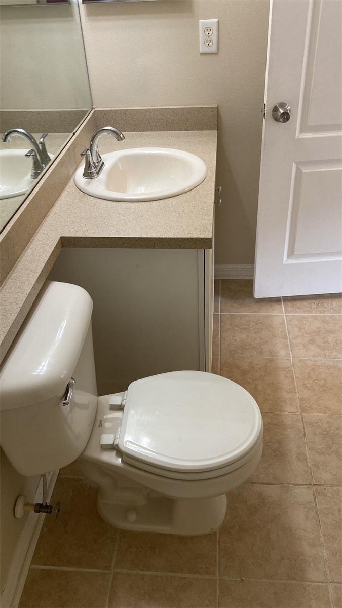 ASBEL CREEK PH 01 - Residential Lease