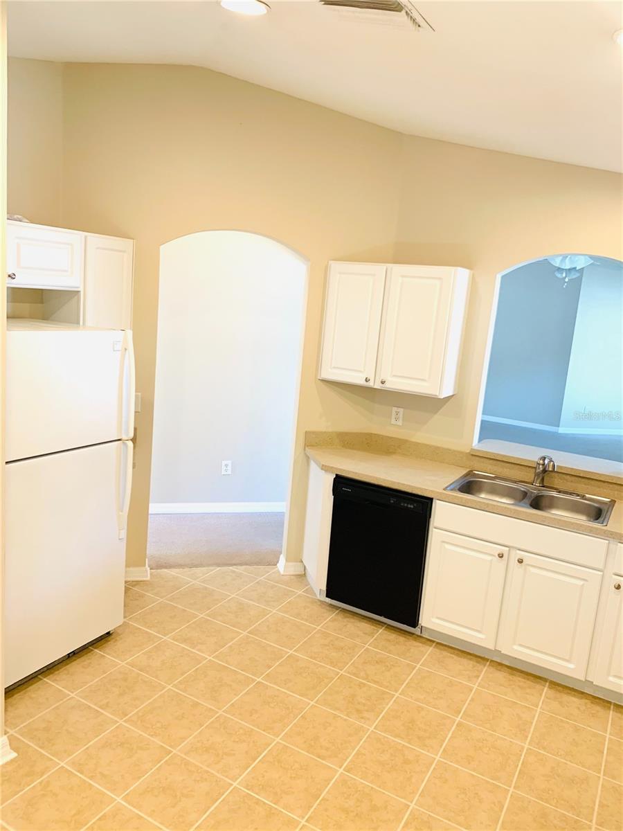 ASBEL CREEK PH 01 - Residential Lease