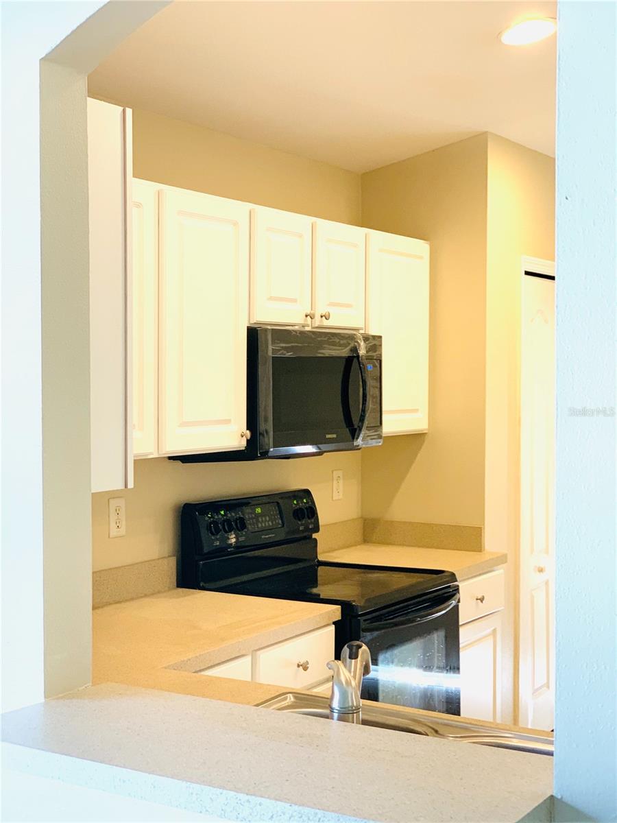 ASBEL CREEK PH 01 - Residential Lease