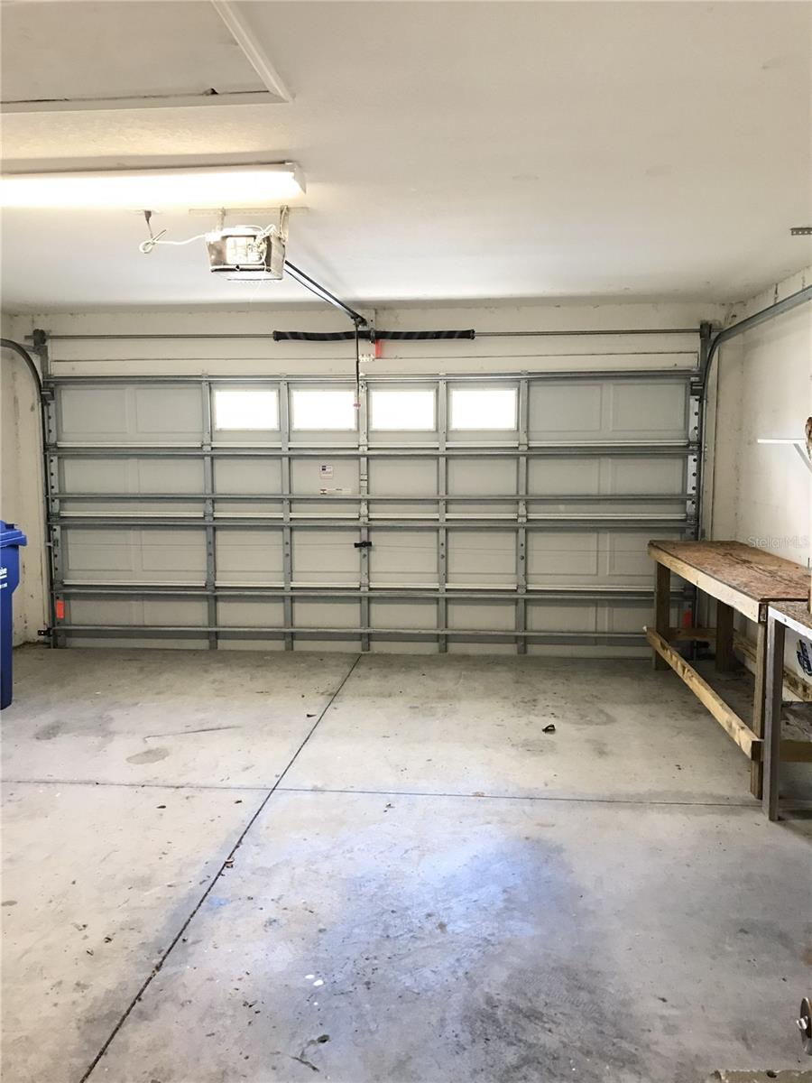 ASBEL CREEK PH 01 - Residential Lease