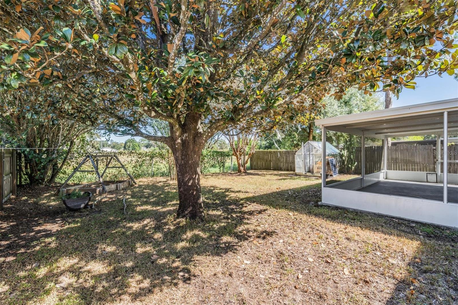 TEMPLE OAKS - Residential