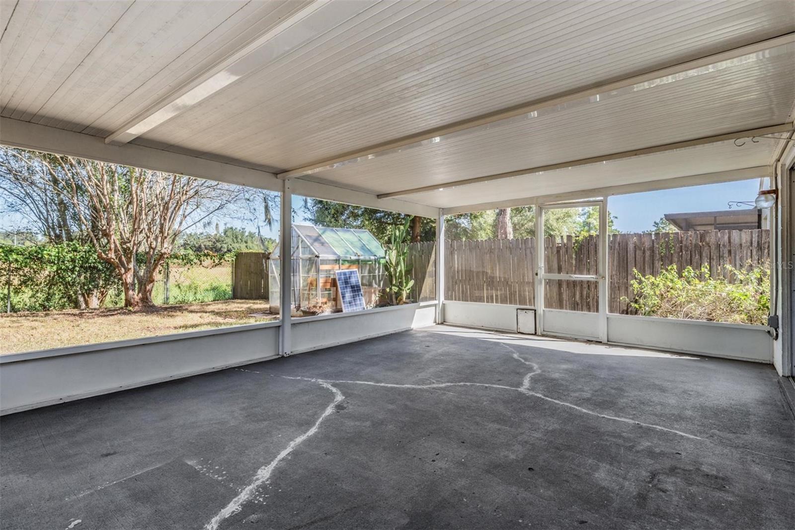 TEMPLE OAKS - Residential