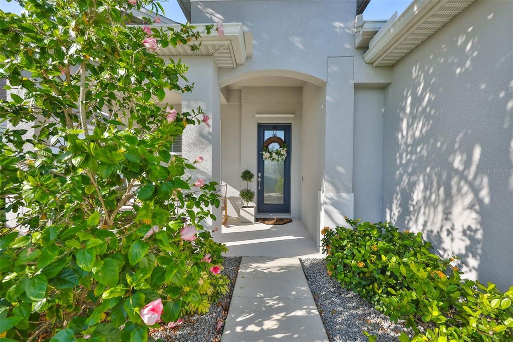 Photo of 12421 Glenridge Lane, Parrish, FL 34219 (MLS # TB8500383)