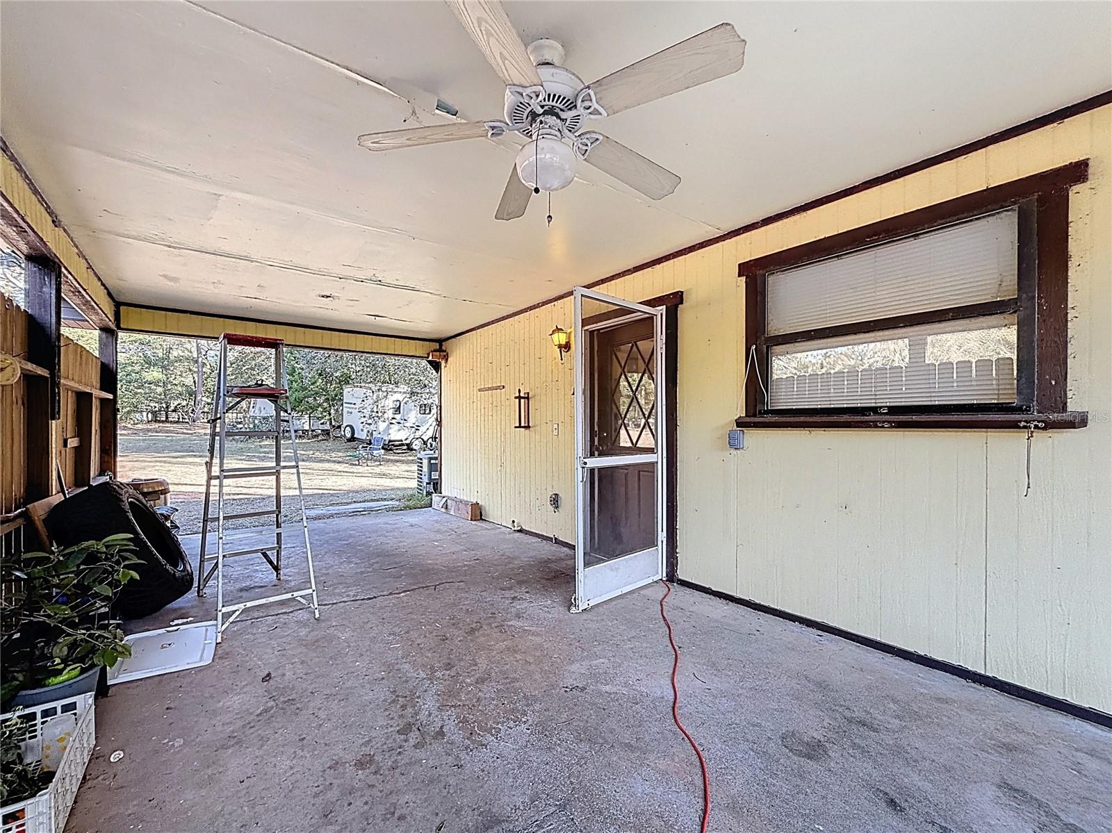 LAKE TROPICANA RANCHETTES - Residential