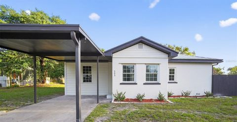 Photo of 305 Hennessee Street, Lakeland, FL 33805 (MLS # O6396659)