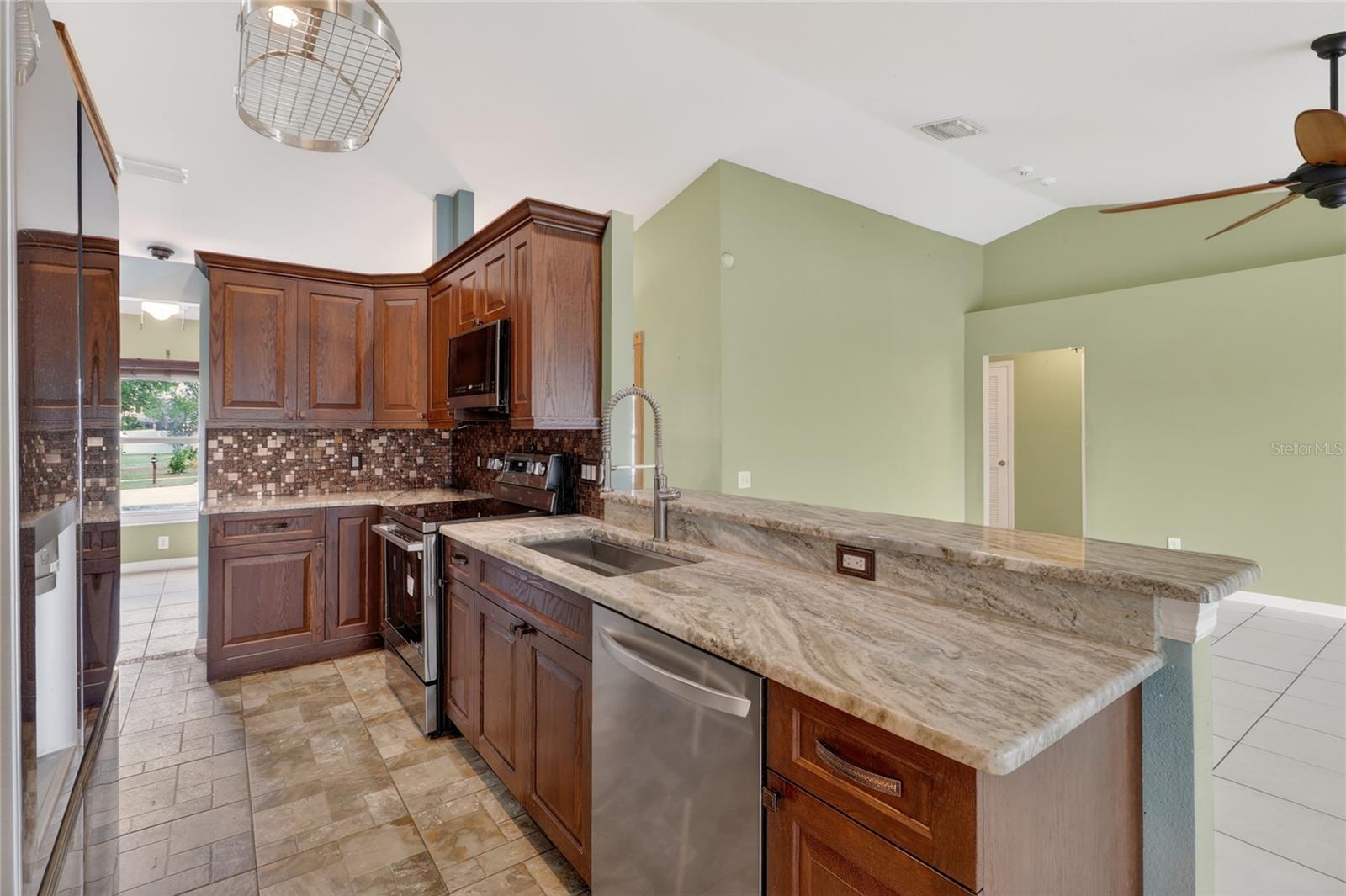 COLONIAL HILLS PH 2 - Residential