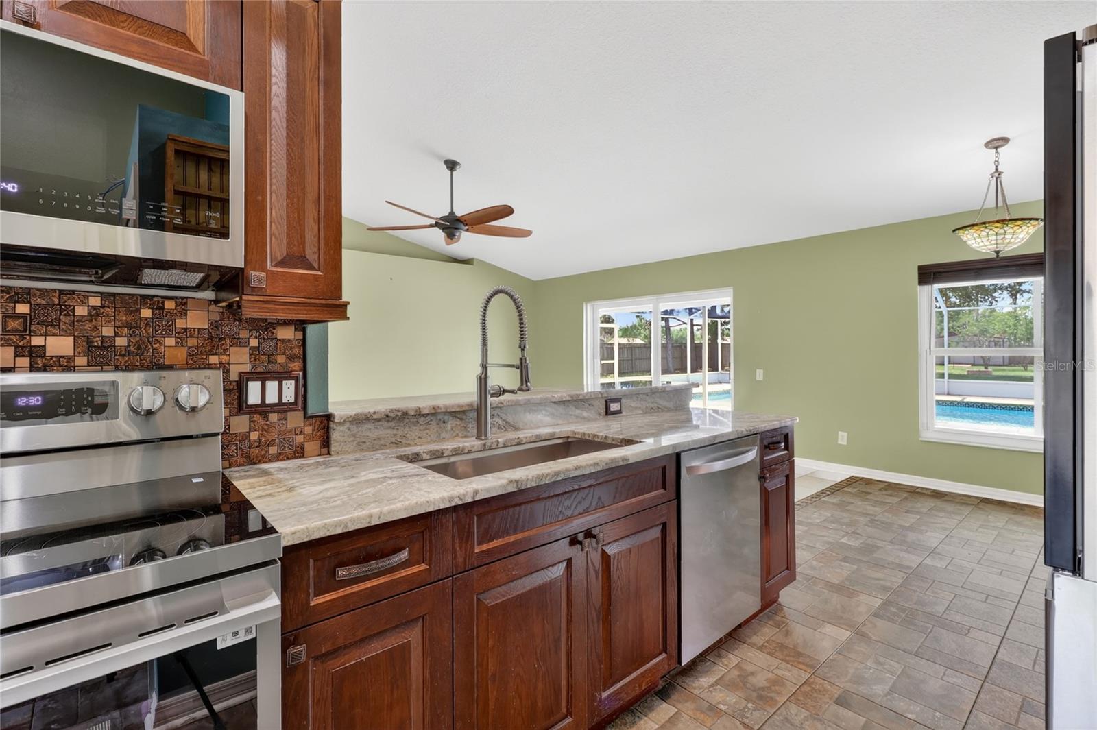 COLONIAL HILLS PH 2 - Residential