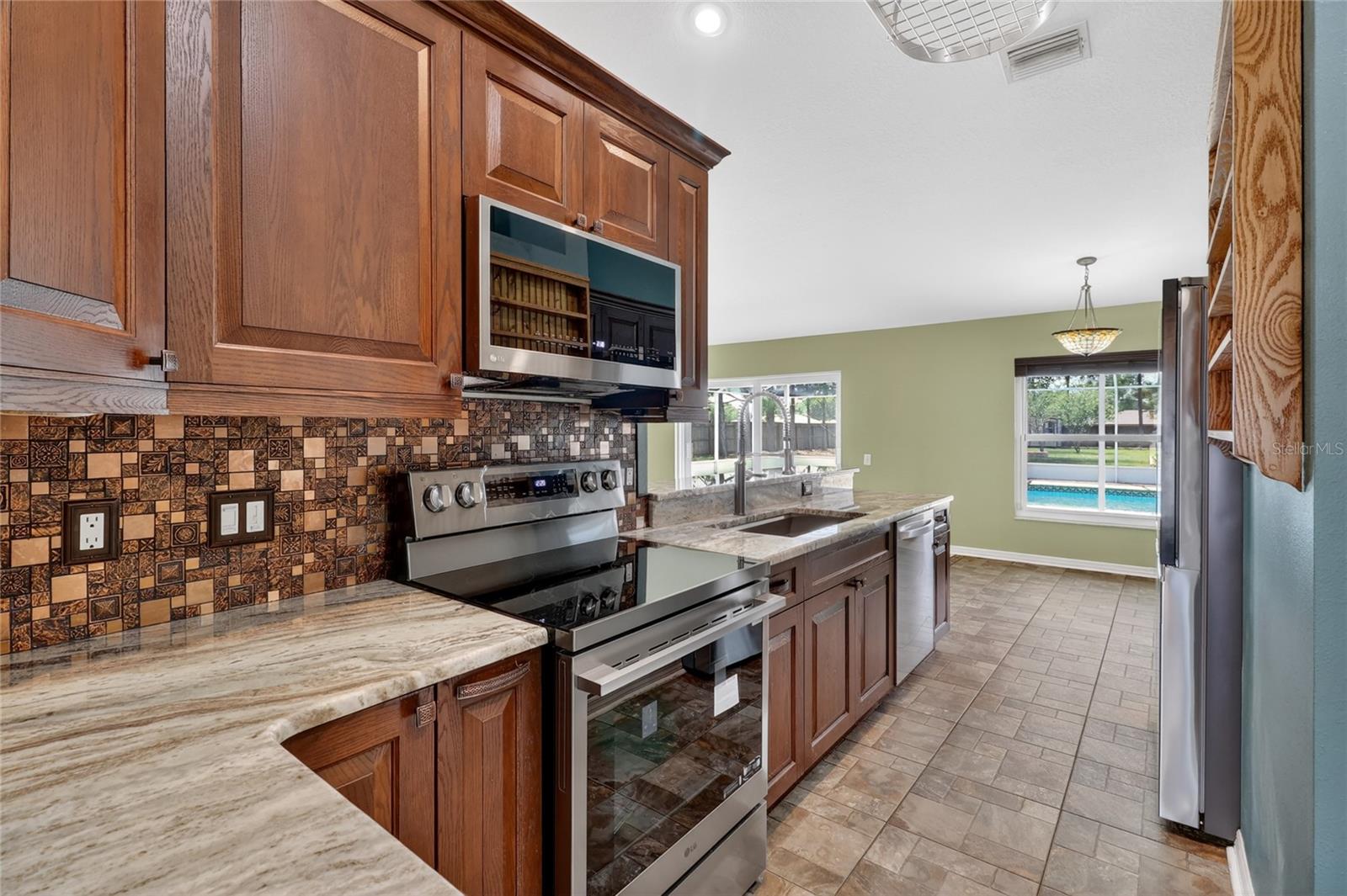 COLONIAL HILLS PH 2 - Residential