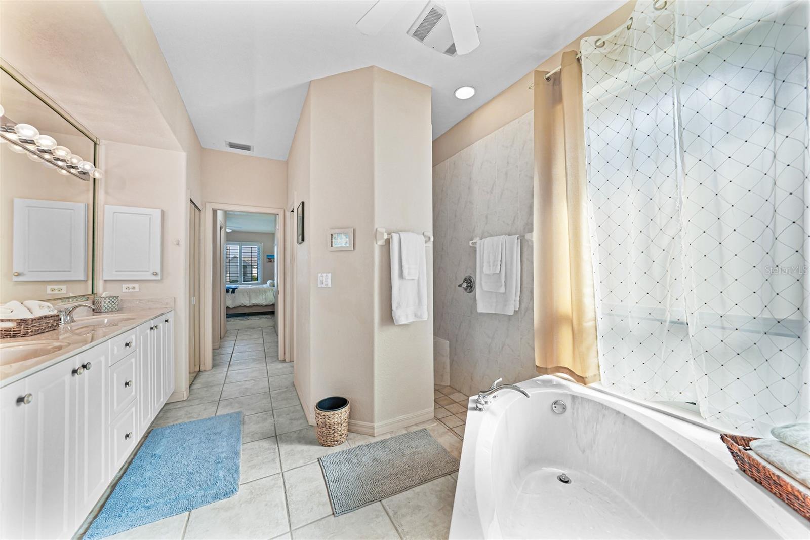 PUNTA GORDA ISLES SEC 12 - Residential