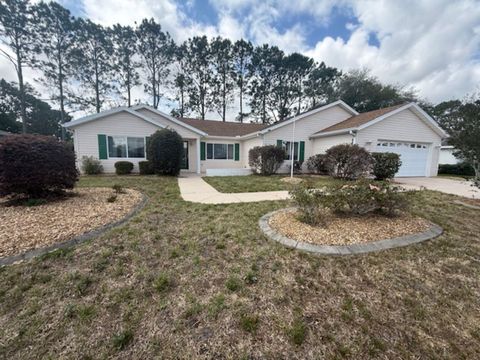 Photo of 8447 SE 137th Loop, Summerfield, FL 34491 (MLS # OM722038)