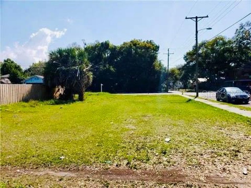 Photo of 502 E Floribraska Avenue, Tampa, FL 33603 (MLS # TB8514921)