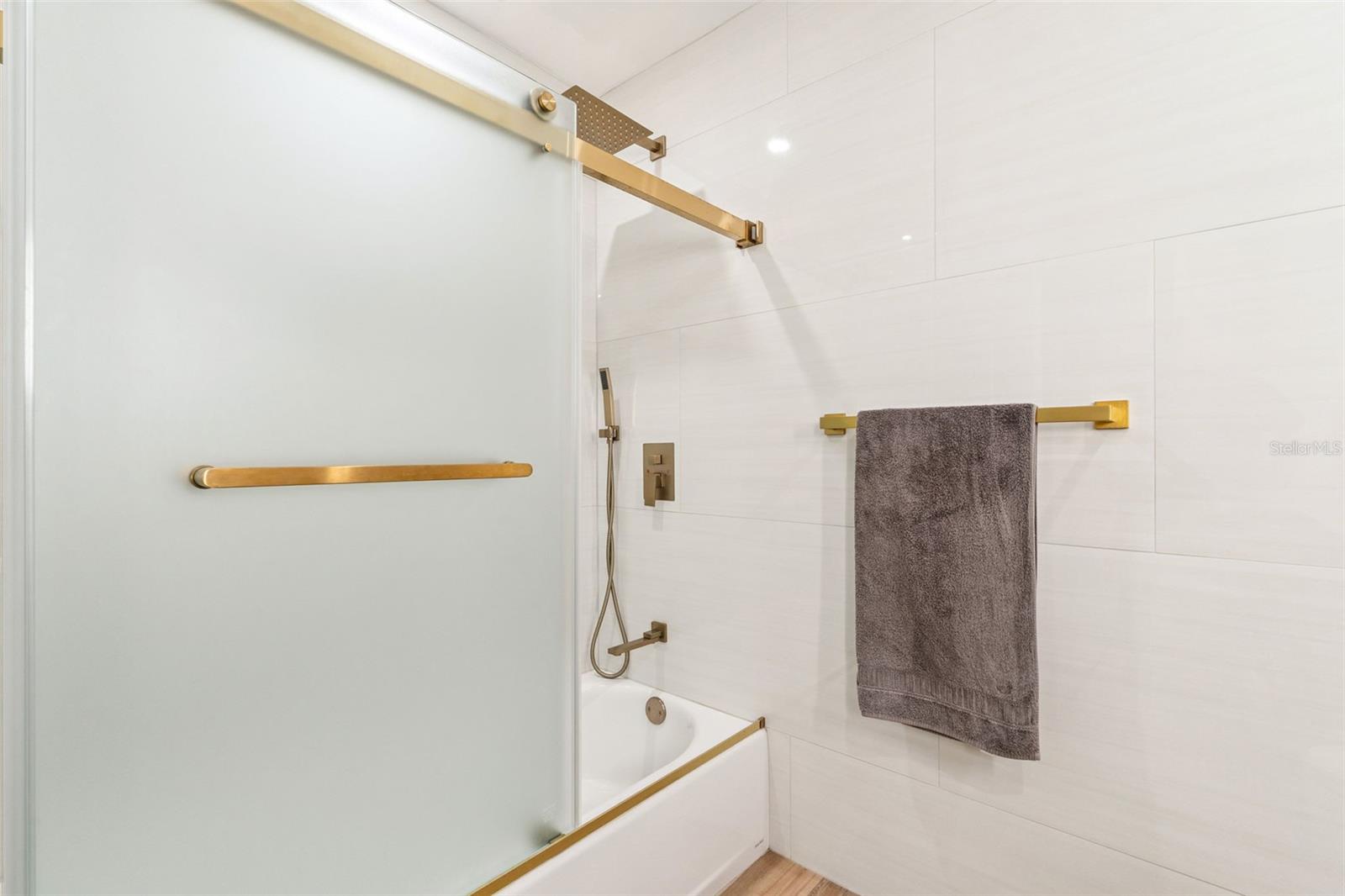 SWEETWATER OAKS SEC 11 - Residential