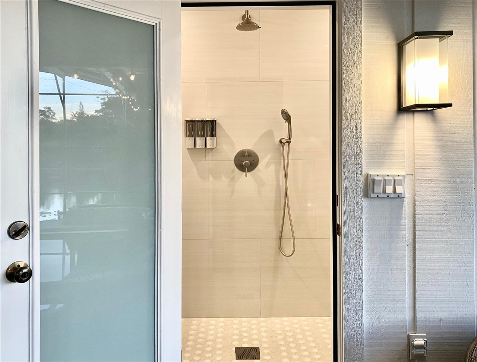 SWEETWATER OAKS SEC 11 - Residential