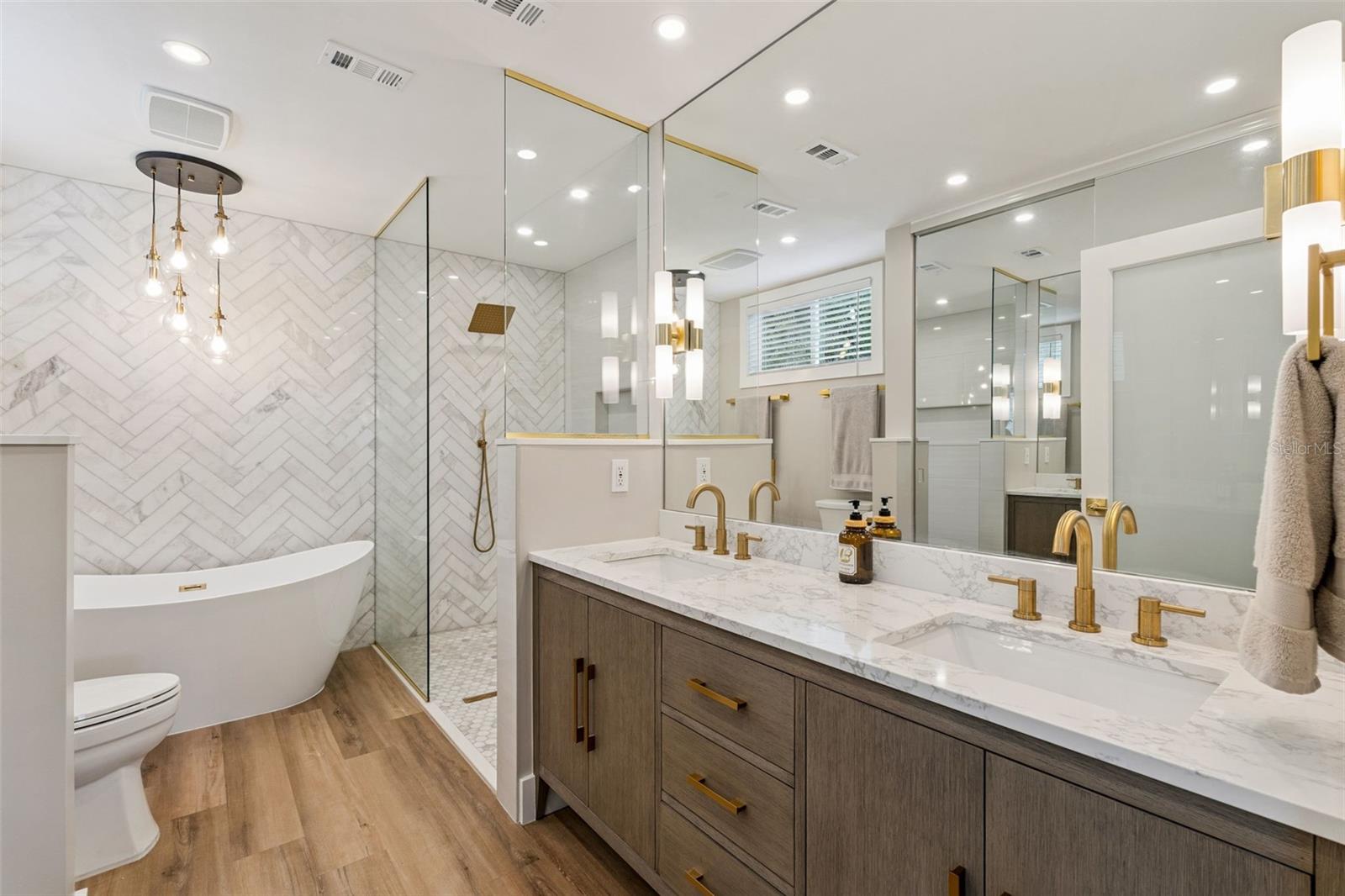 SWEETWATER OAKS SEC 11 - Residential