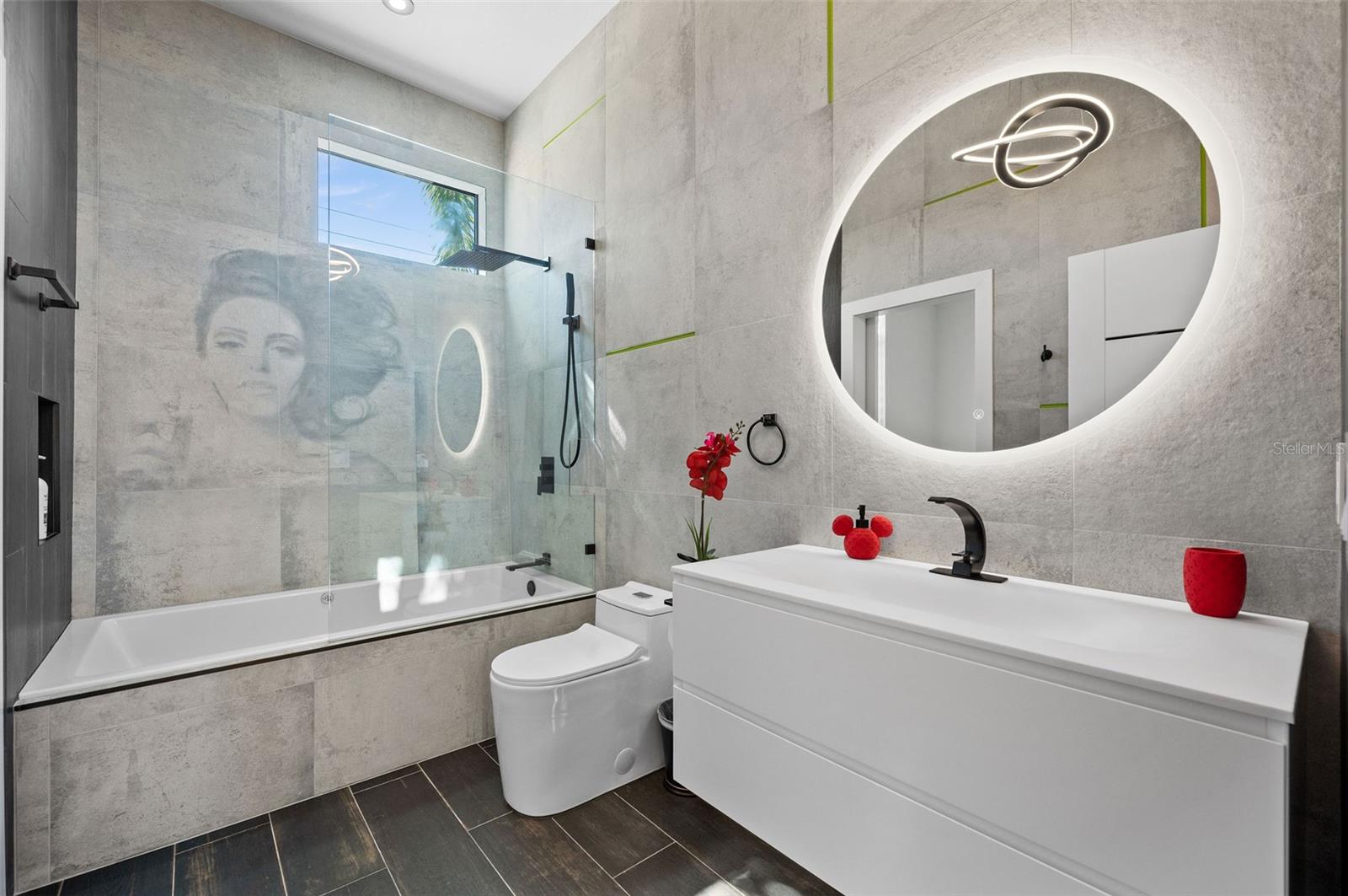 VAMO 3RD ADD TO - Residential Lease