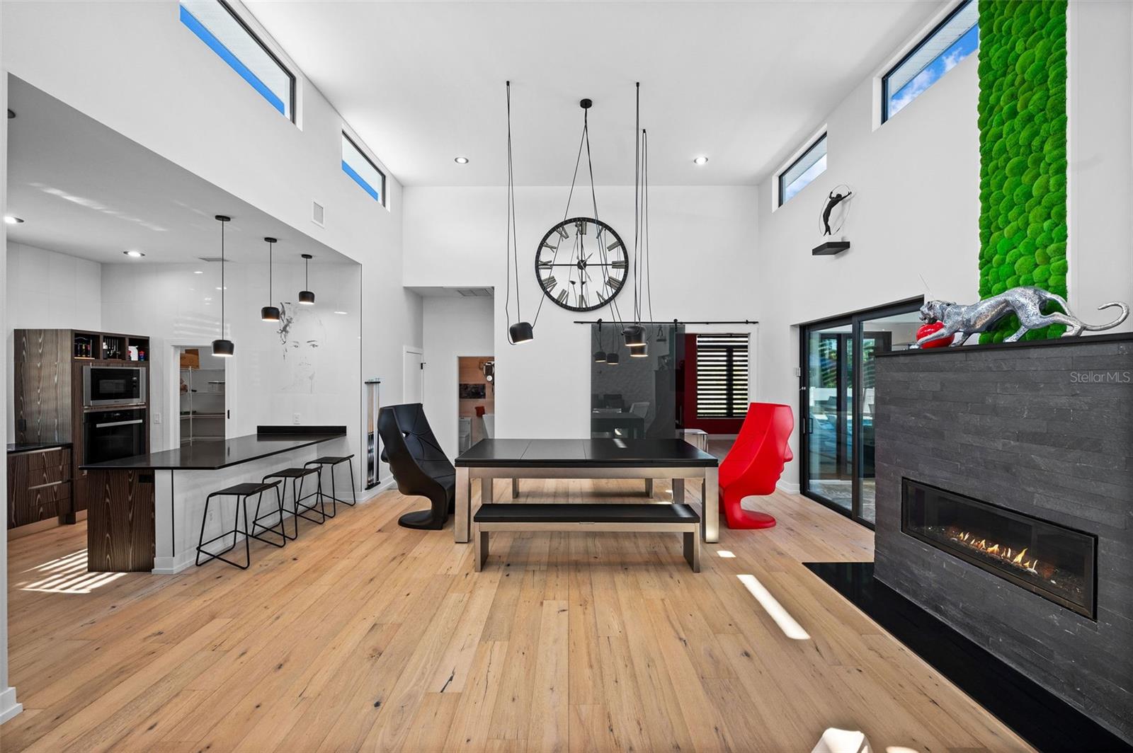 VAMO 3RD ADD TO - Residential Lease