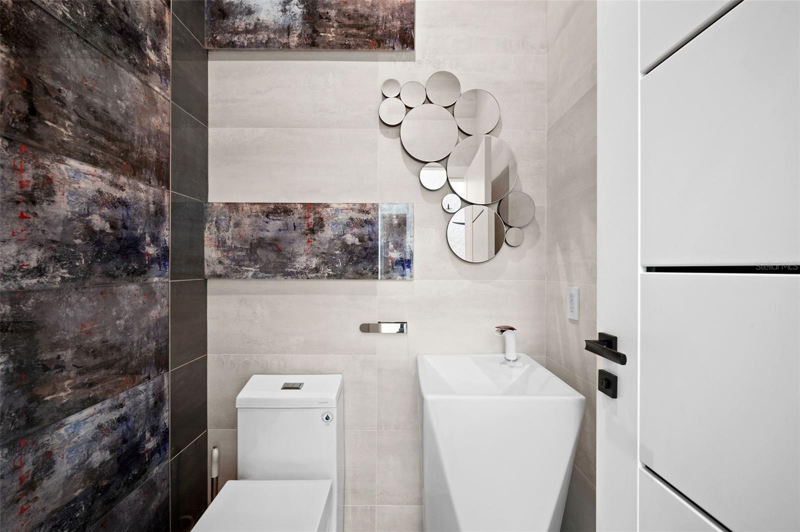 VAMO 3RD ADD TO - Residential Lease