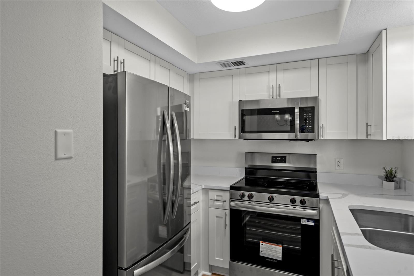 HARBOR VILLAS CONDO PH 03 - Residential