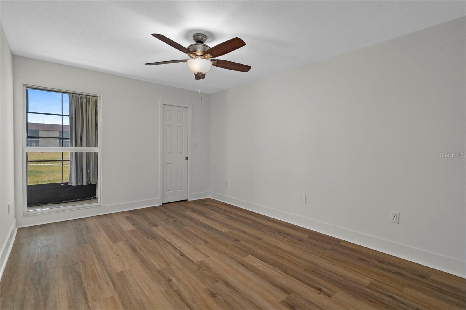 HARBOR VILLAS CONDO PH 03 - Residential