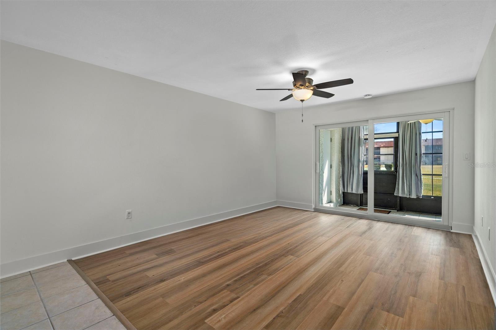 HARBOR VILLAS CONDO PH 03 - Residential