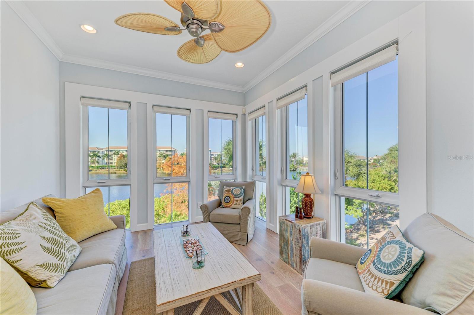 MANGROVE WALK ON HARBOUR ISLE PH 5 A PH - Residential