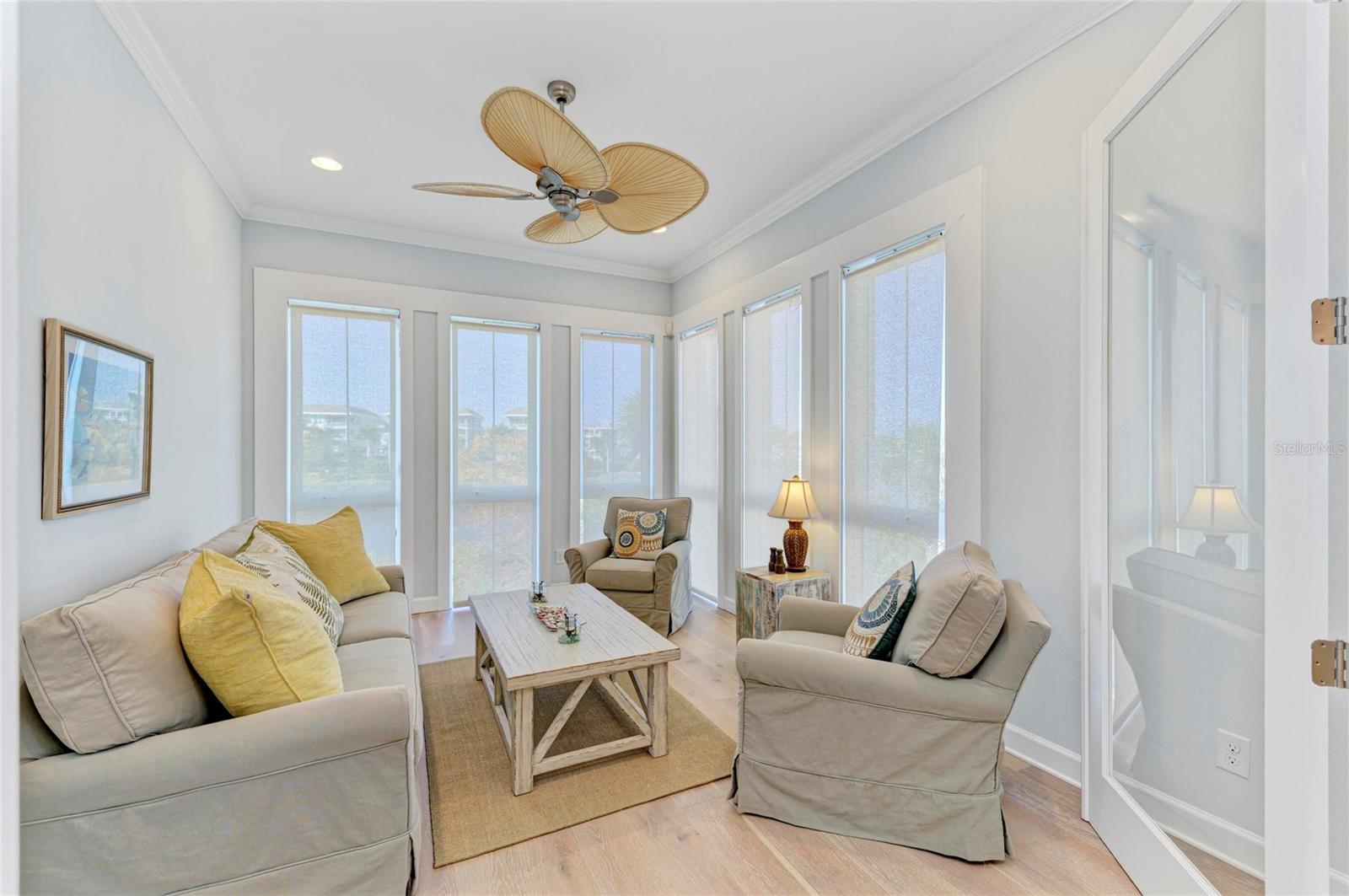 MANGROVE WALK ON HARBOUR ISLE PH 5 A PH - Residential