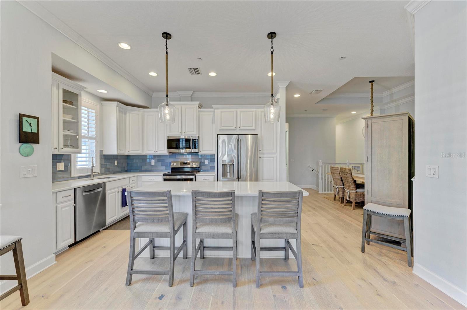 MANGROVE WALK ON HARBOUR ISLE PH 5 A PH - Residential