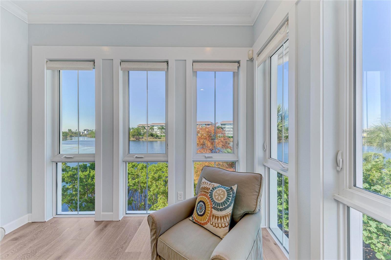 MANGROVE WALK ON HARBOUR ISLE PH 5 A PH - Residential