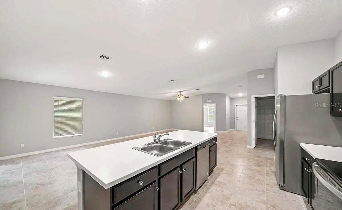 PORT MALABAR UNIT 15 - Residential Lease