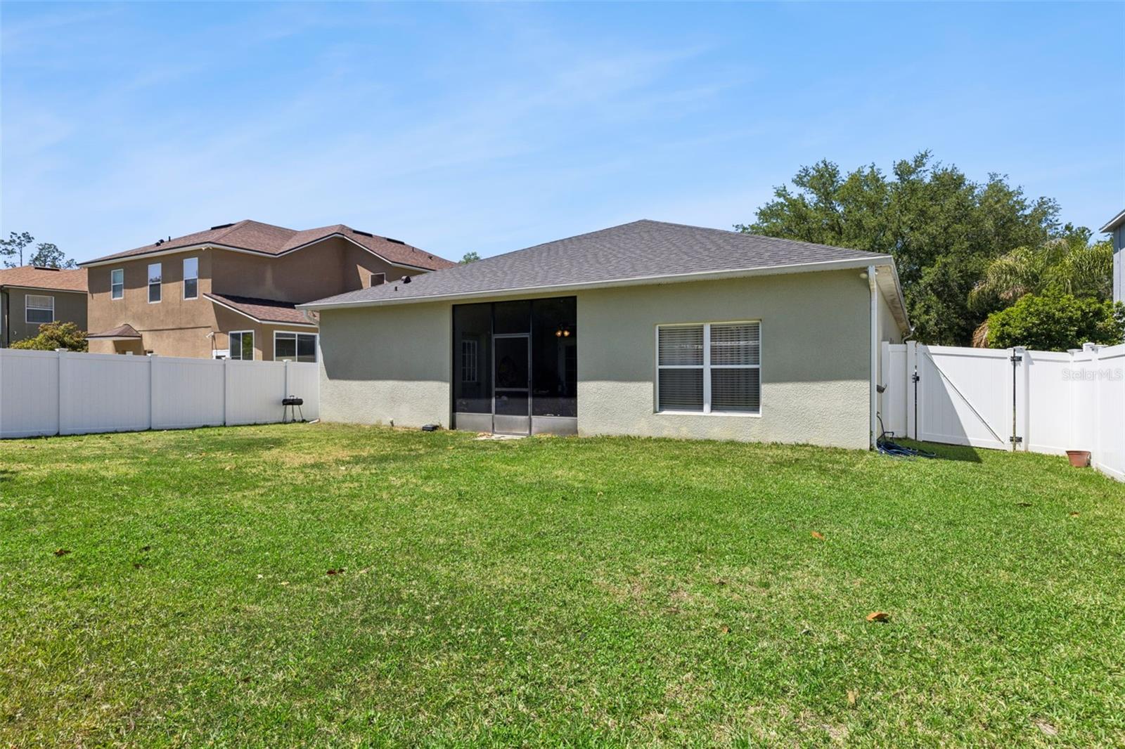 STONEYBROOK HILLS UNIT 1 - Residential