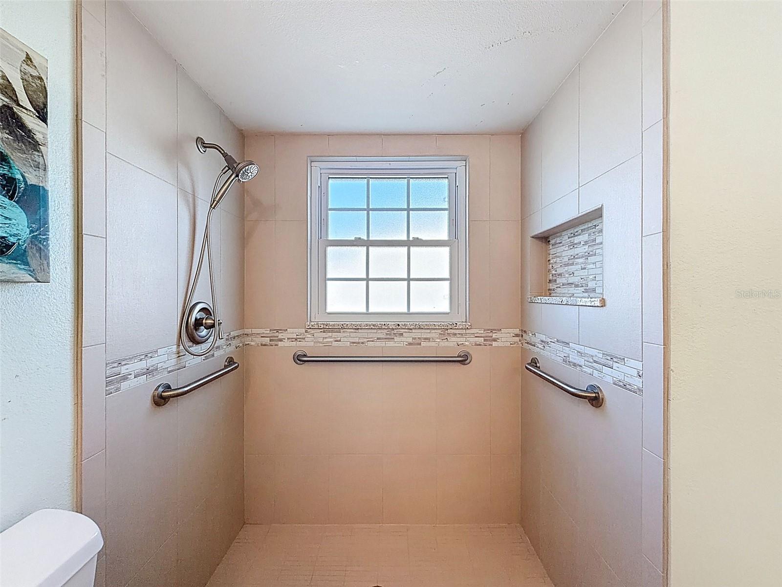 FAIRWAY OAKS - Residential