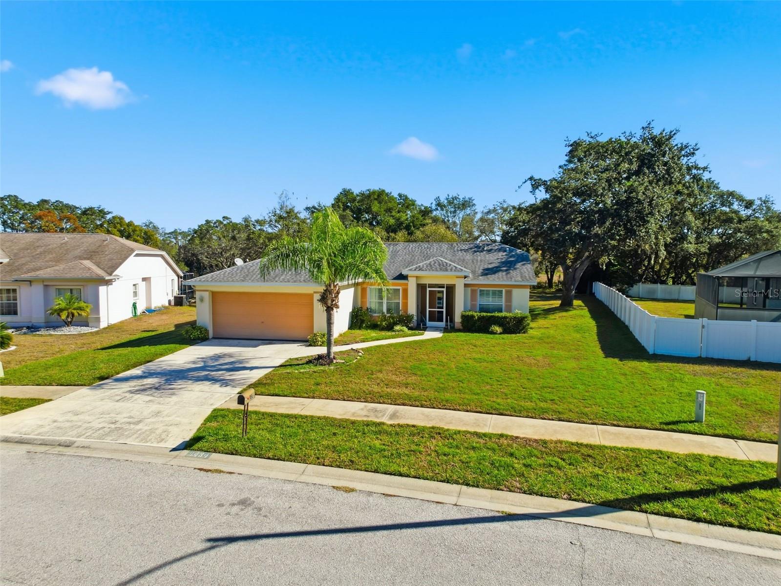 FAIRWAY OAKS - Residential