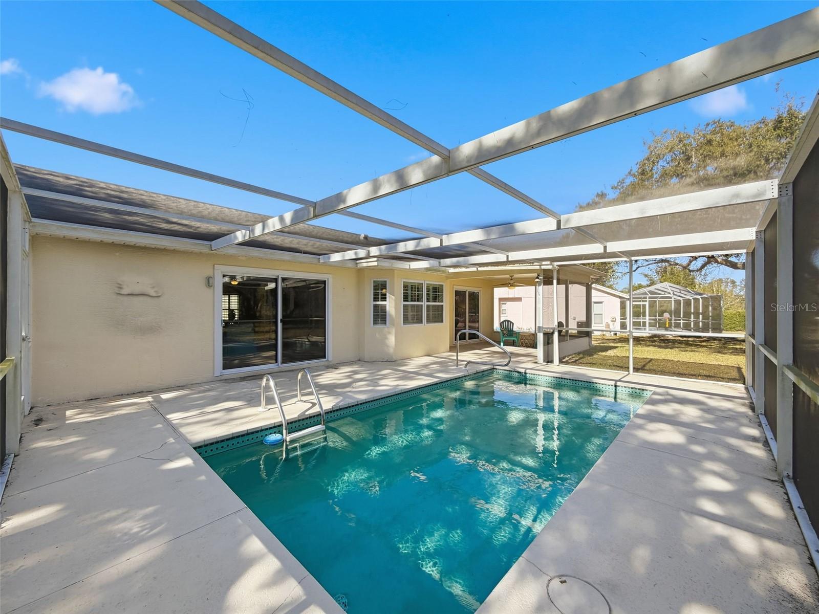 FAIRWAY OAKS - Residential