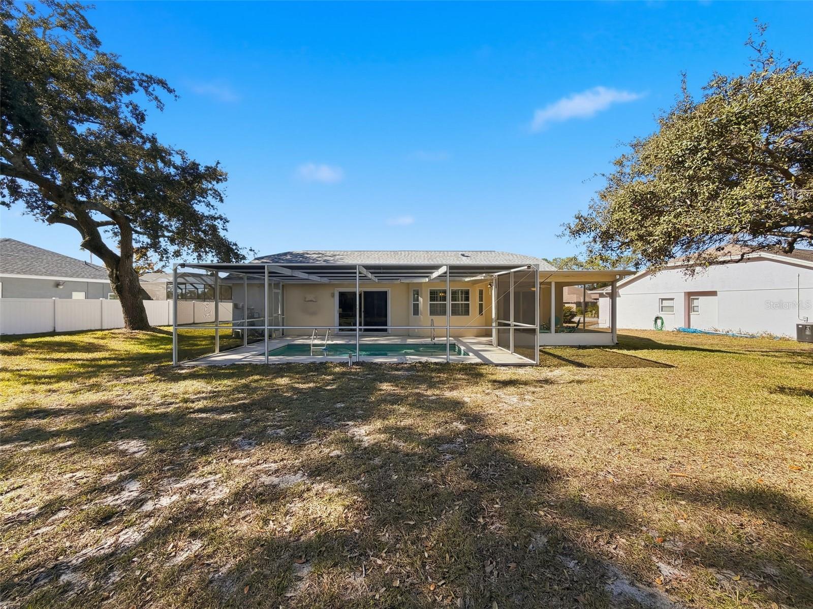 FAIRWAY OAKS - Residential