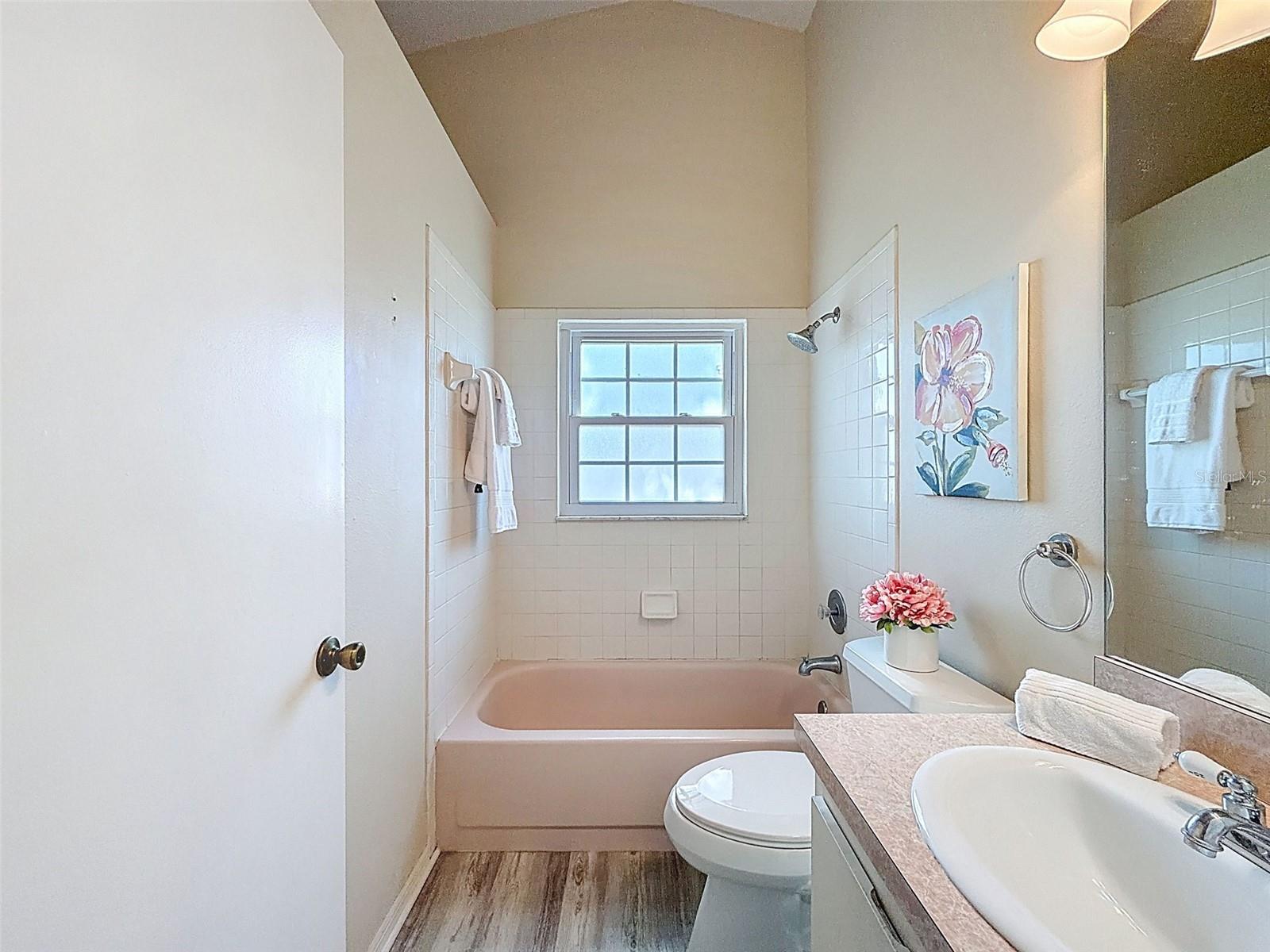 FAIRWAY OAKS - Residential