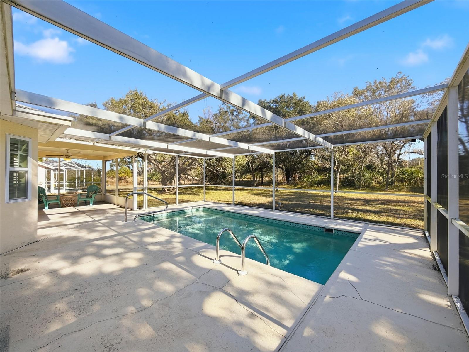 FAIRWAY OAKS - Residential