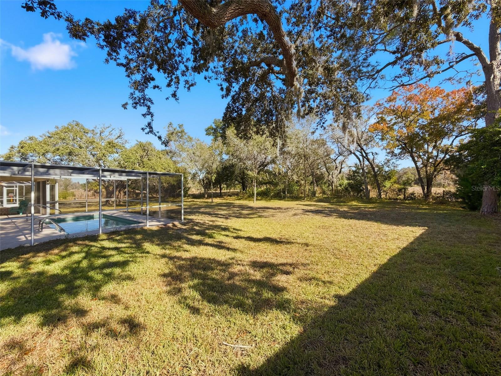 FAIRWAY OAKS - Residential
