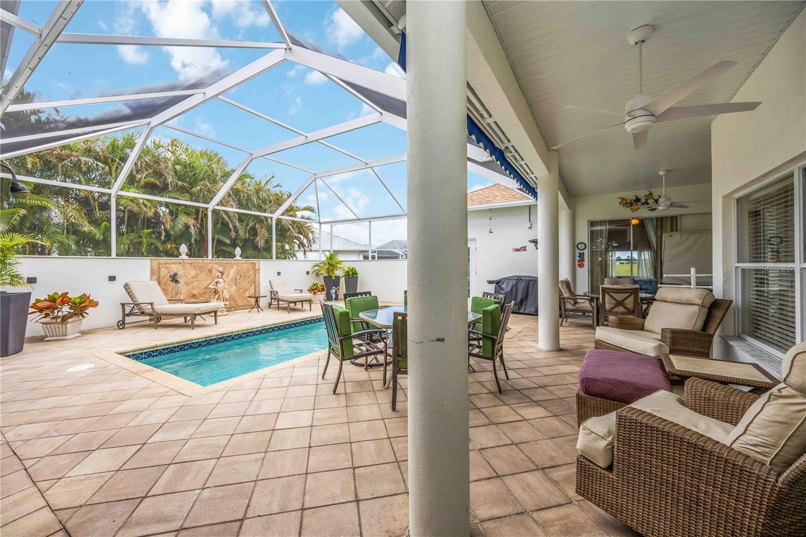 ROTONDA WEST PEBBLE BEACH - Residential