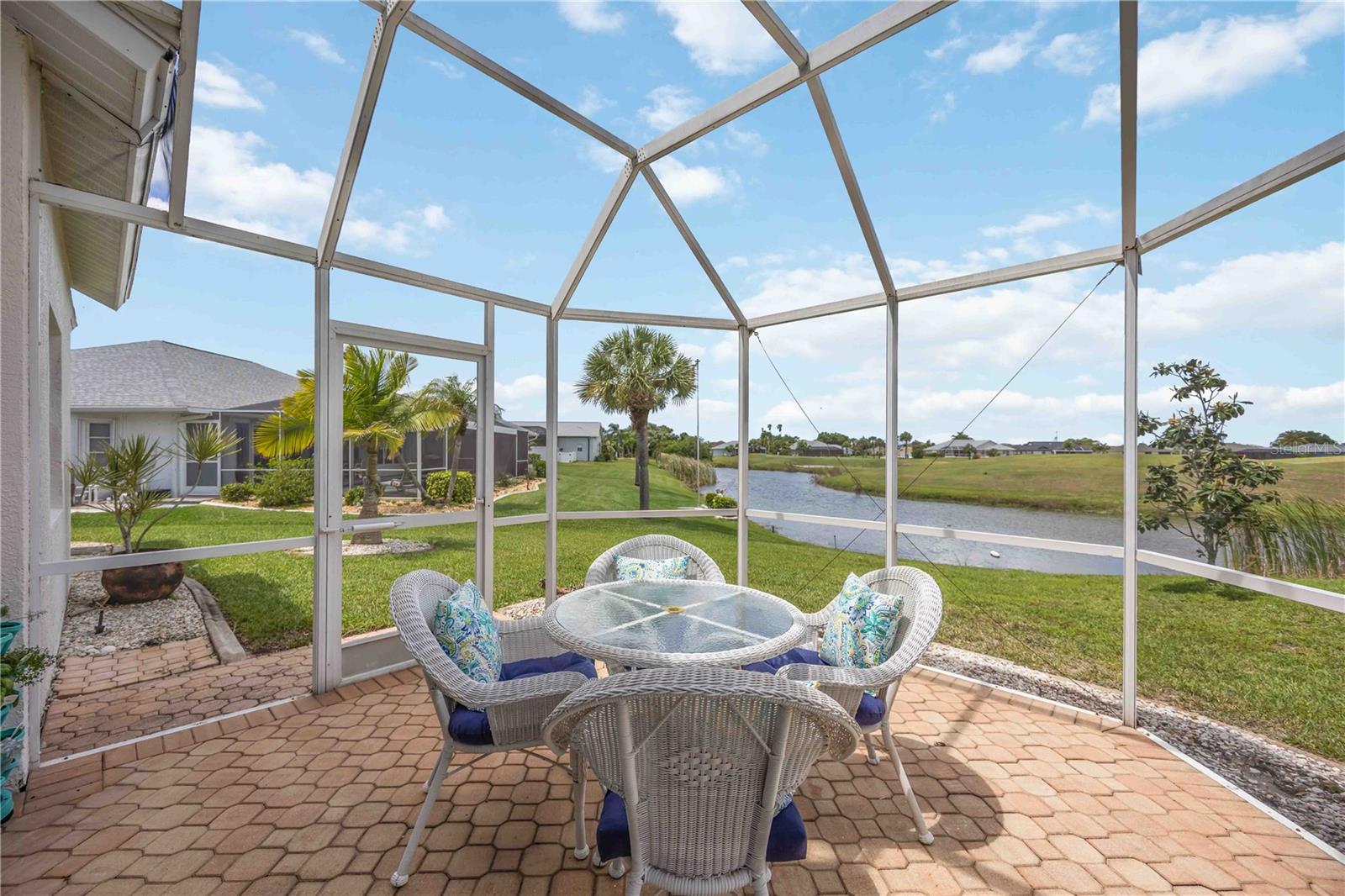 ROTONDA WEST PEBBLE BEACH - Residential