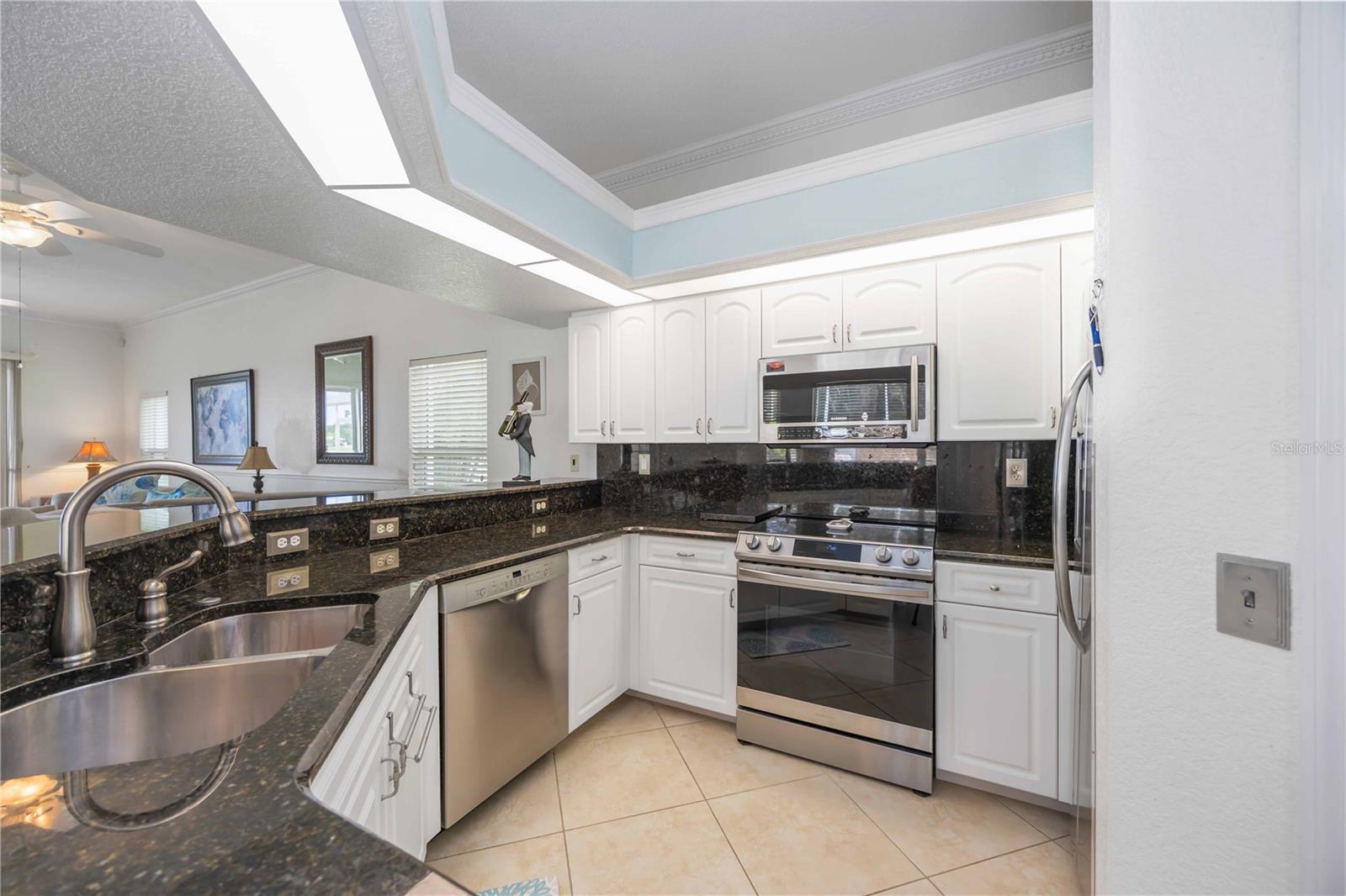 ROTONDA WEST PEBBLE BEACH - Residential