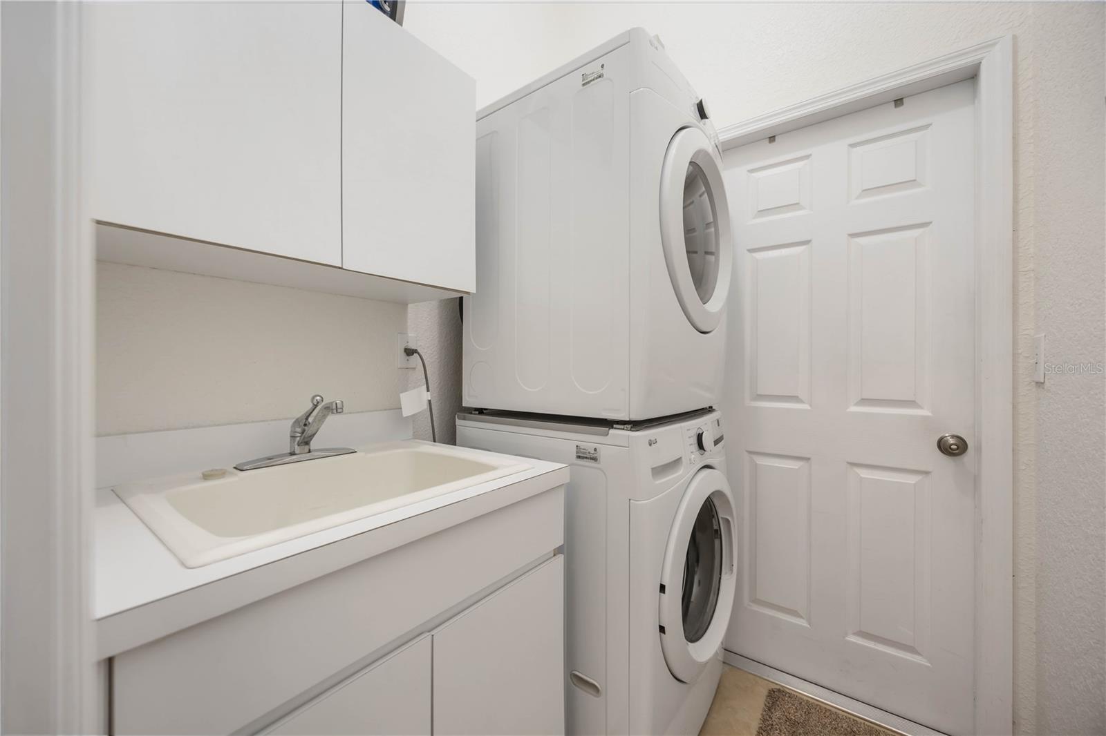 ROTONDA WEST PEBBLE BEACH - Residential