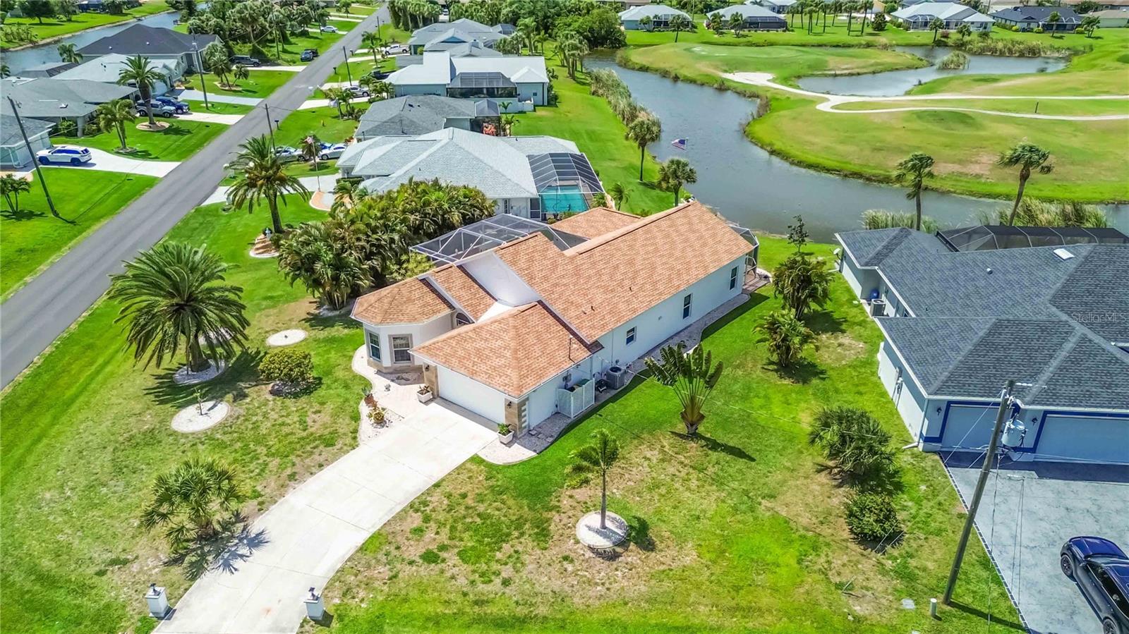 ROTONDA WEST PEBBLE BEACH - Residential