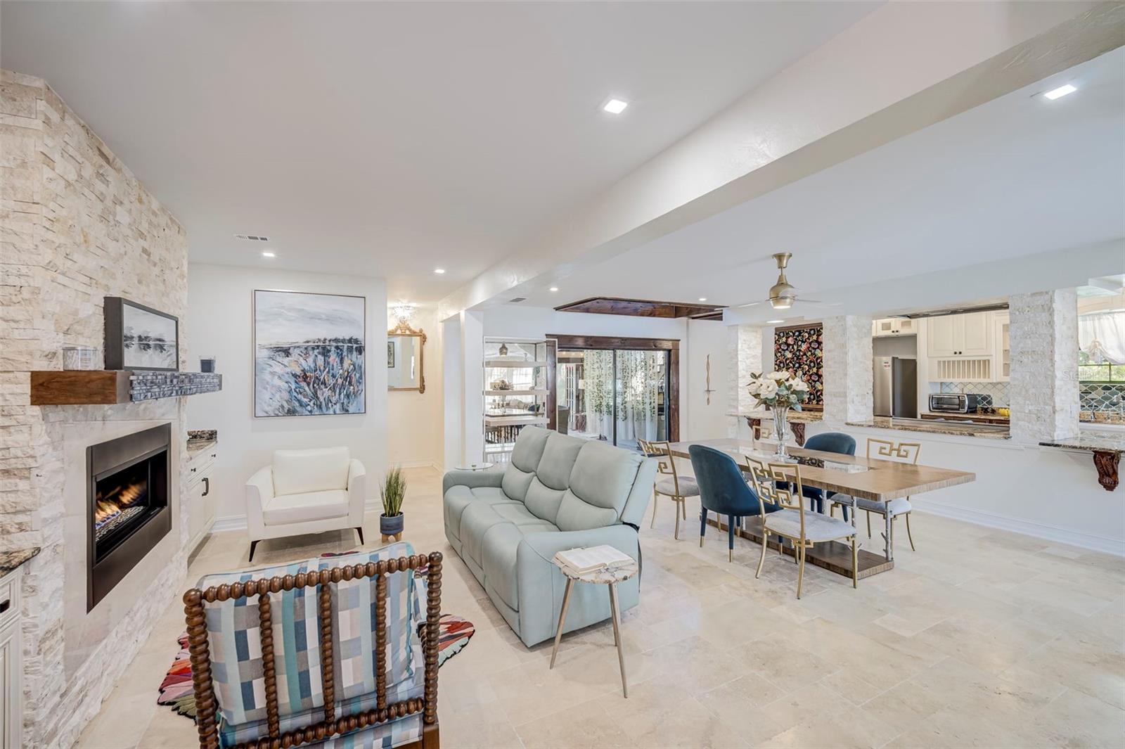 2491 PALM TREE DRIVE