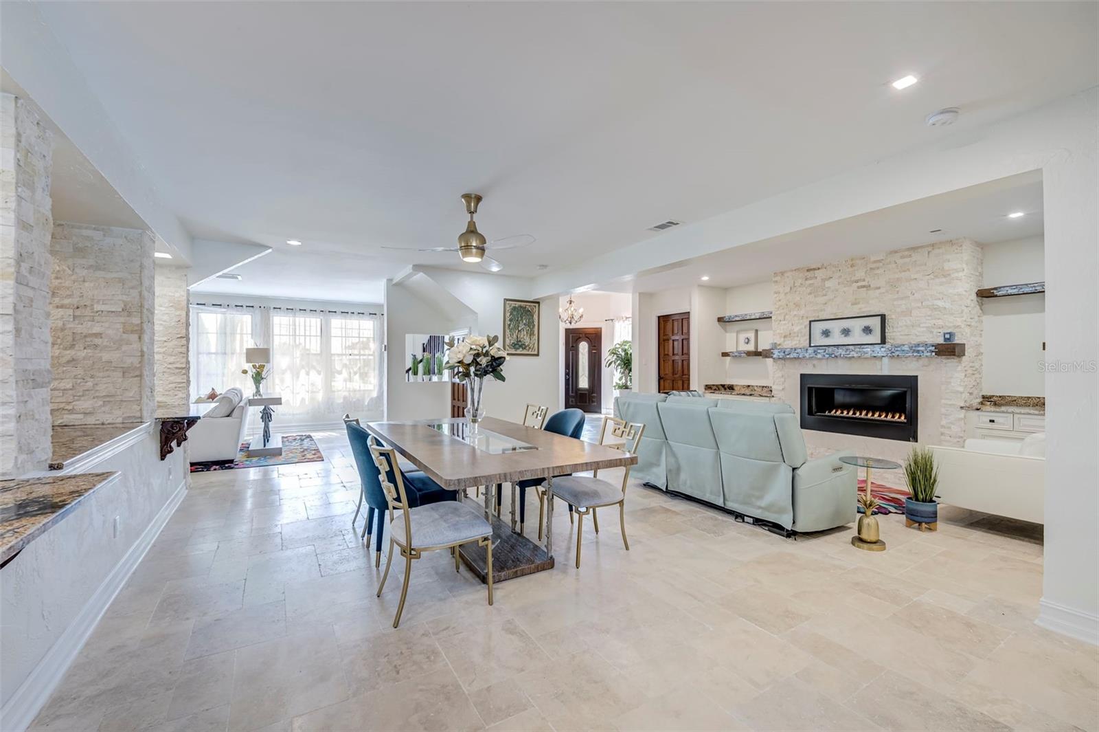 2491 PALM TREE DRIVE