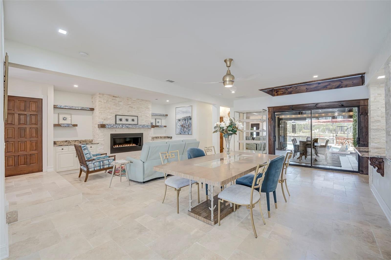 2491 PALM TREE DRIVE