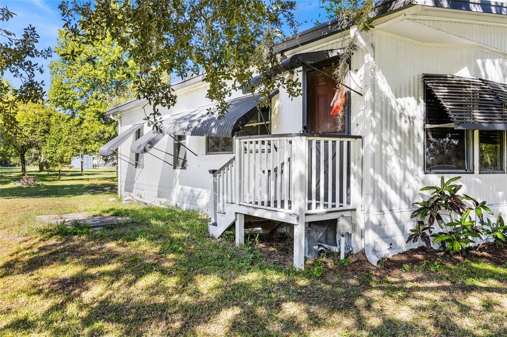 Photo of 2700 8th Street, Orlando, FL 32820 (MLS # O6452596)