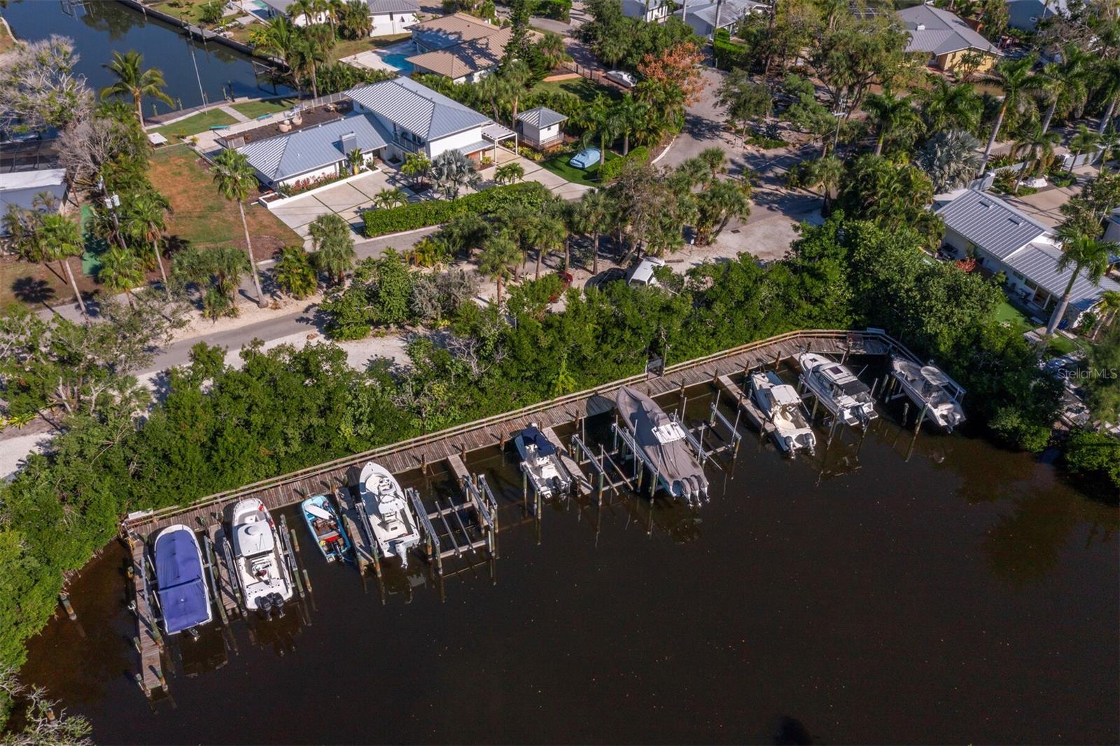 SIESTA PROPERTIES INC - Land