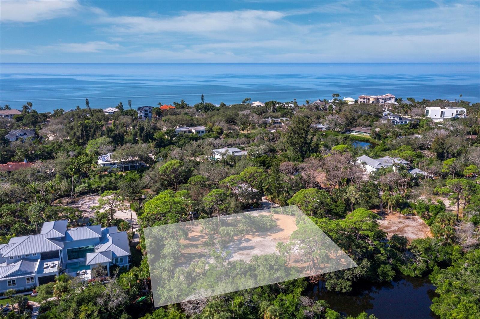 SIESTA PROPERTIES INC - Land